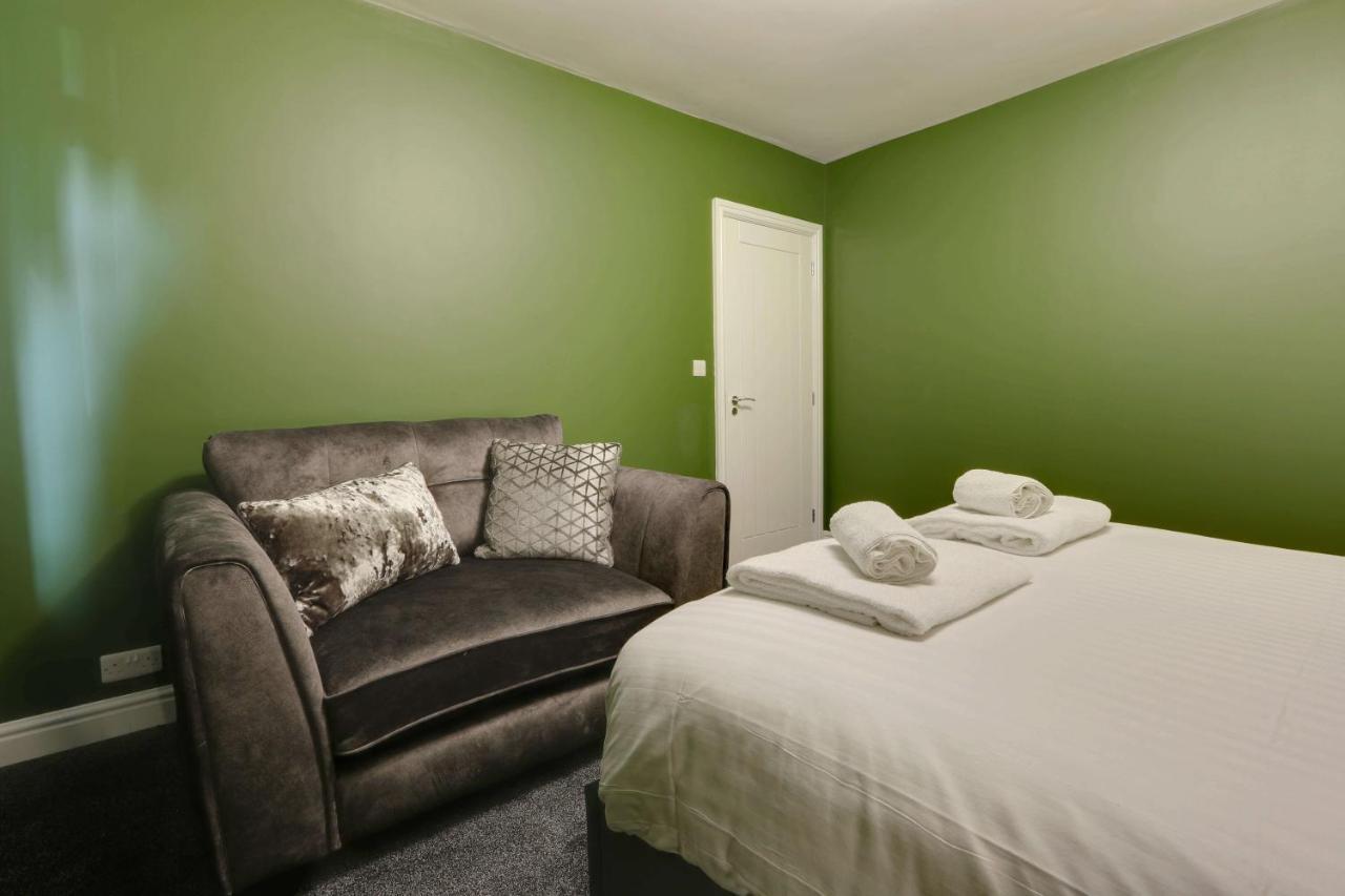 #Upmarket, Exceptional 4 Bed House, With Free Parking, Close To Amenities And Supermarkets Шефилд Екстериор снимка